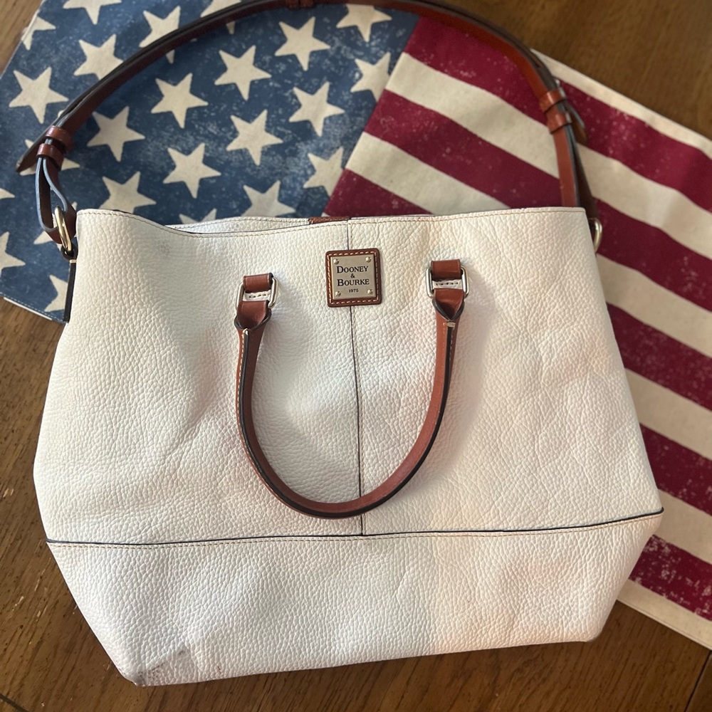 Dooney & Bourke White and Tan Tote